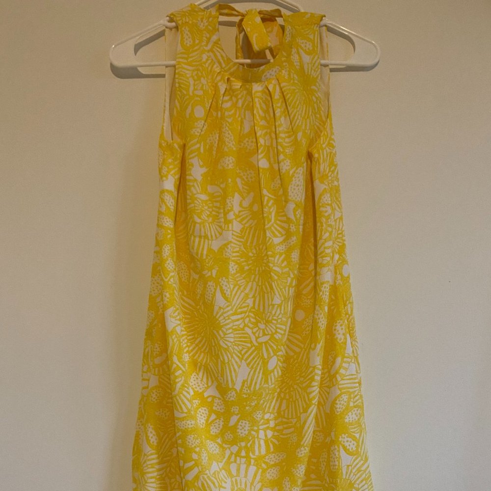 Bright and Cute Size 4 Yellow Shift Dress